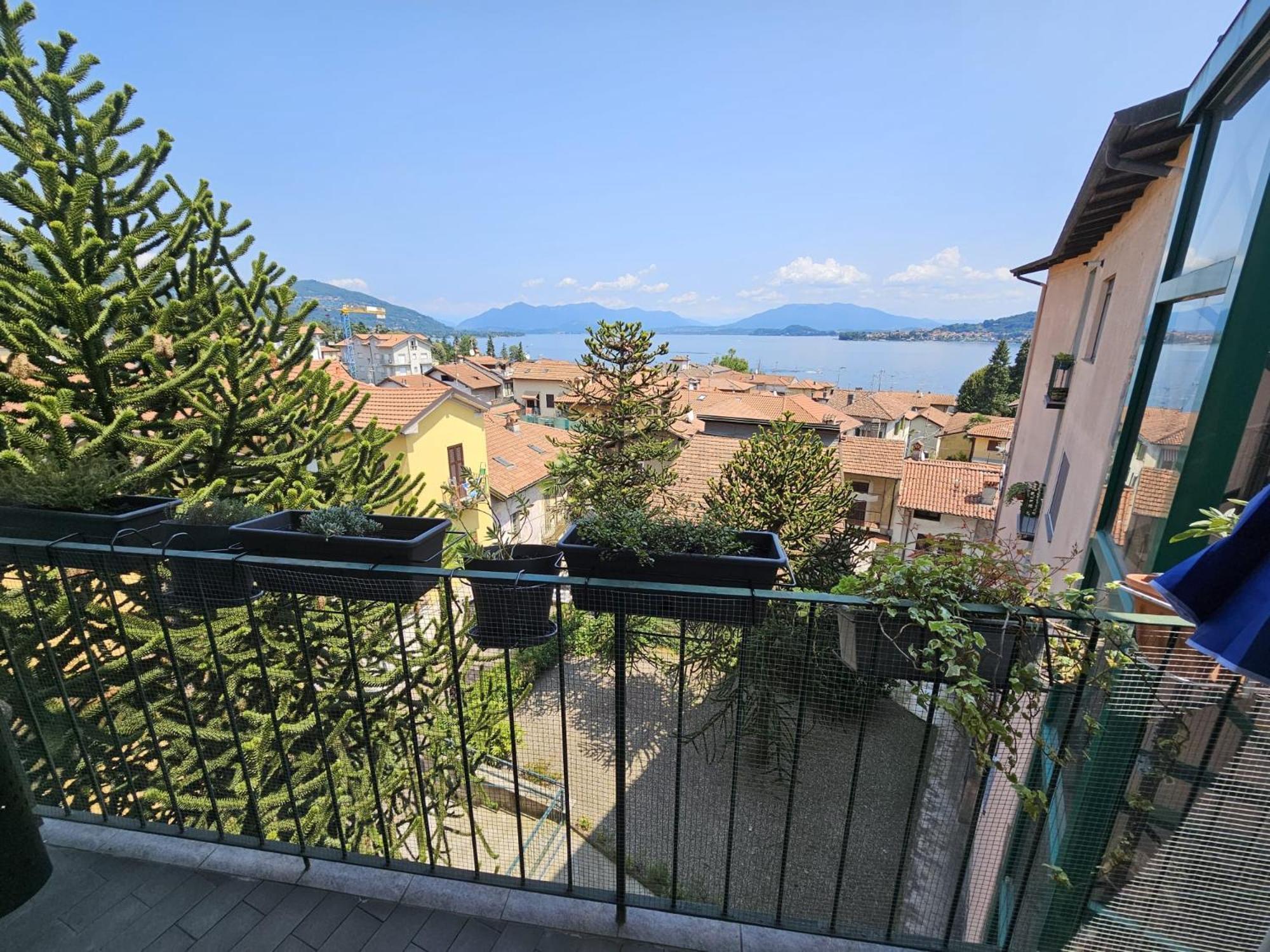 Lake View Meina Exterior foto
